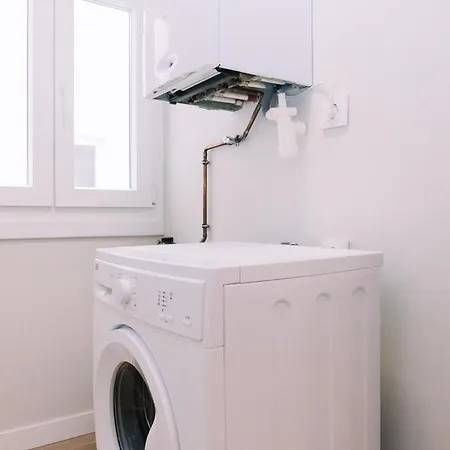 아파트 Amplio Con Luz Y Encanto By 비고