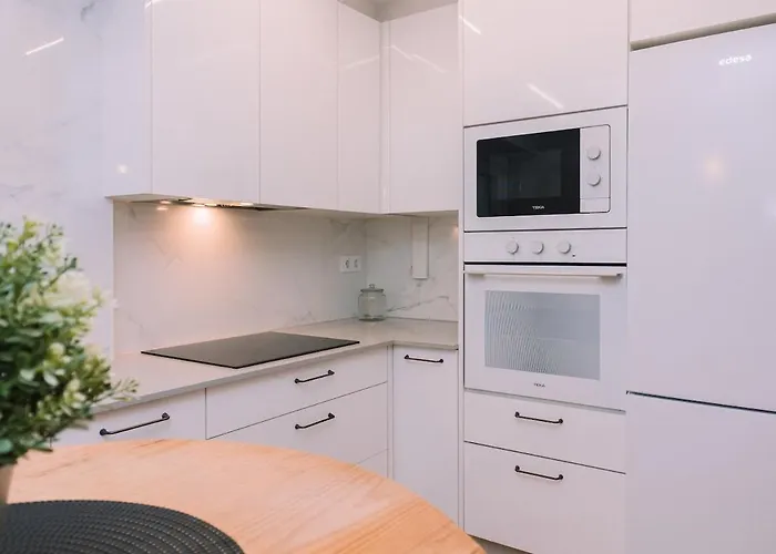 Amplio Con Luz Y Encanto By Apartmán *